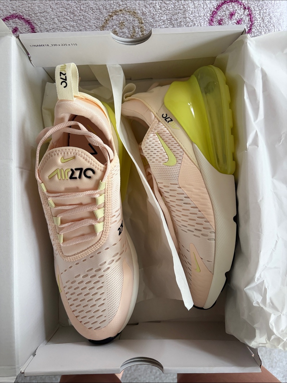Women’s air max 270